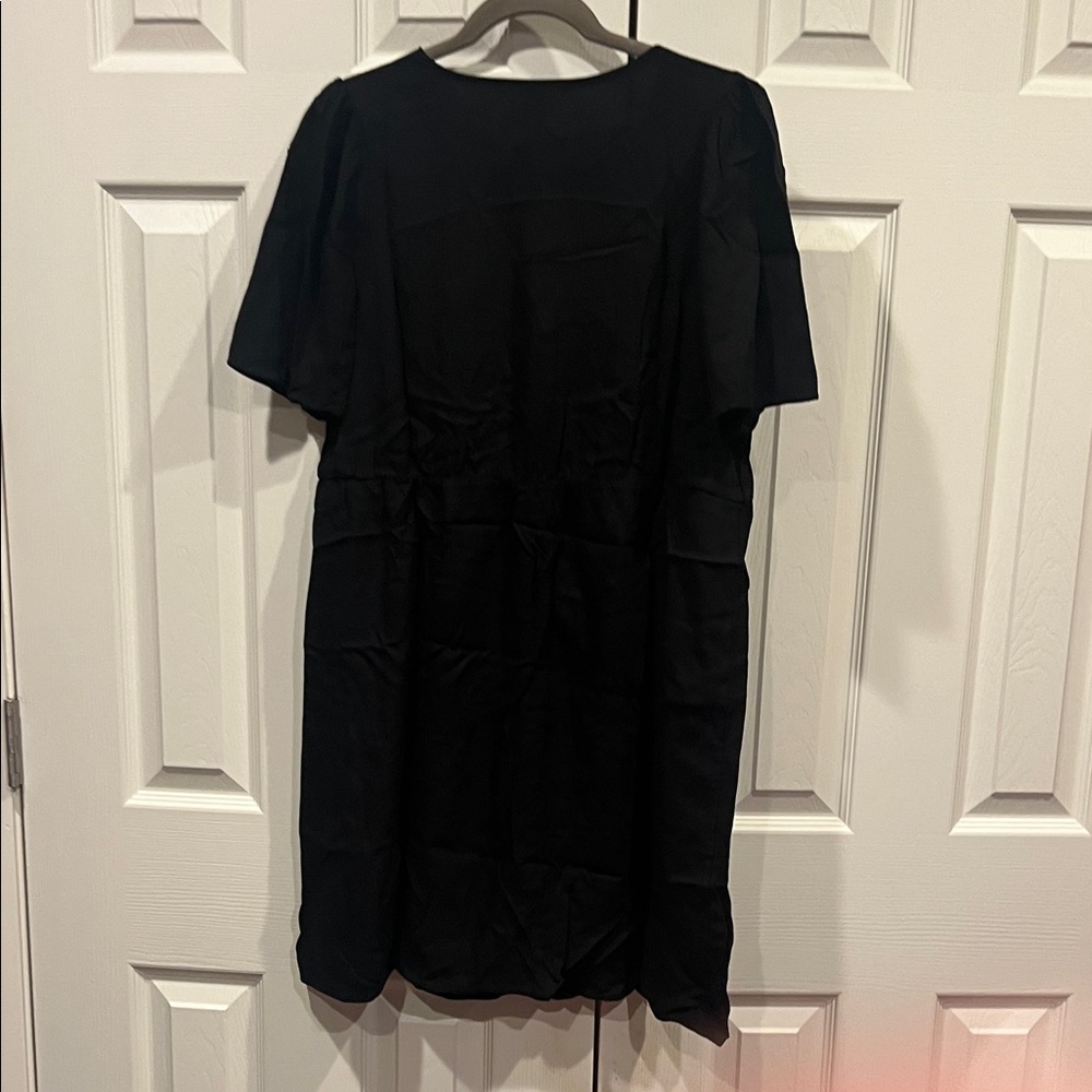 Old Navy Black Dress - Picture 9 of 12
